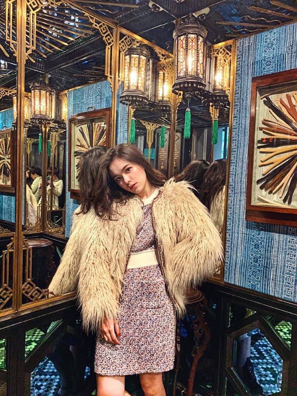 Thân hình chuẩn không cần chỉnh của hot girl lai Hồ Thiên Trang.