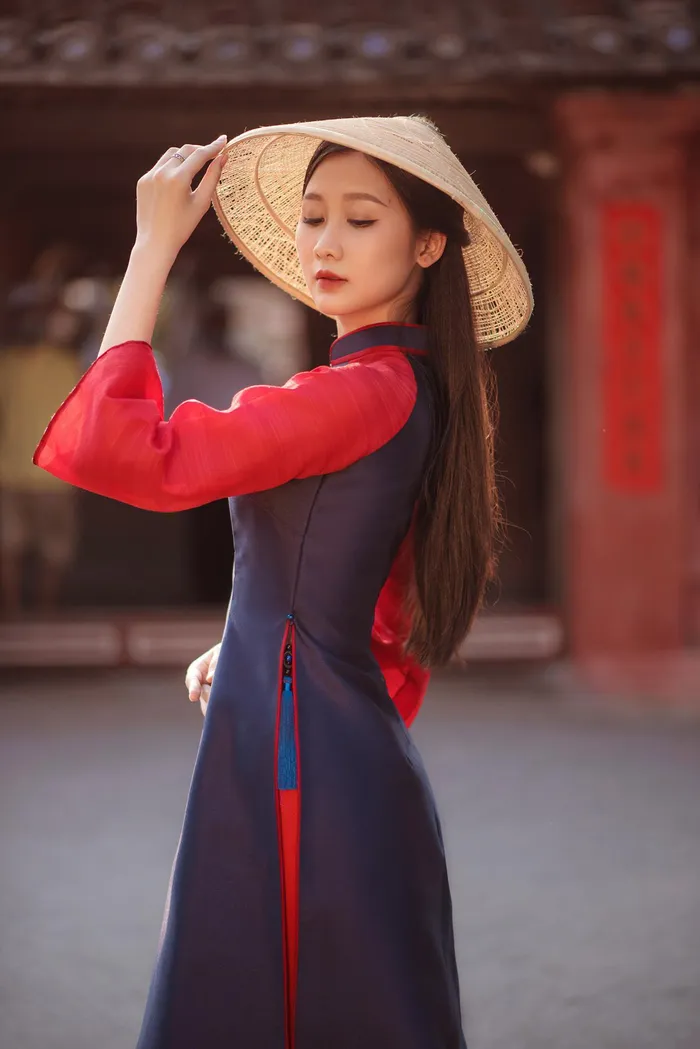 Hiện tại, Quế Anh đang học khoa Ngôn ngữ và Văn hoá Hàn Quốc, Trường Đại học Ngoại ngữ, Đại học Huế.