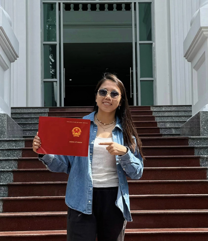 Cùng tuyển nữ Việt Nam tham dự World Cup 2023, Huỳnh Như còn là nữ VĐV giành nhiều QBV nhất Việt Nam vừa tốt nghiệp Đại học tháng 7/2024