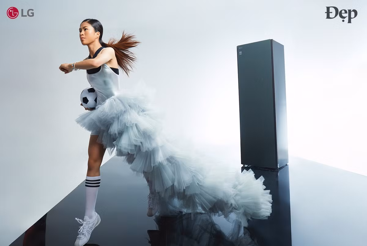 Được biết, qua bộ ảnh này, tạp chí Đẹp mang đến cho khán giả cái nhìn đa chiều về vẻ đẹp của phái nữ trên sân cỏ và ngoài đời thực.