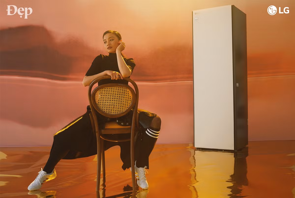 Tuy mang một vẻ đẹp cứng cỏi, mạnh mẽ và chai lì trên sân cỏ khi phải liên tục chạy trong 90 phút để tranh giành từng cơ hội ghi bàn và mang về các chiến thắng vẻ vang cho Việt Nam.