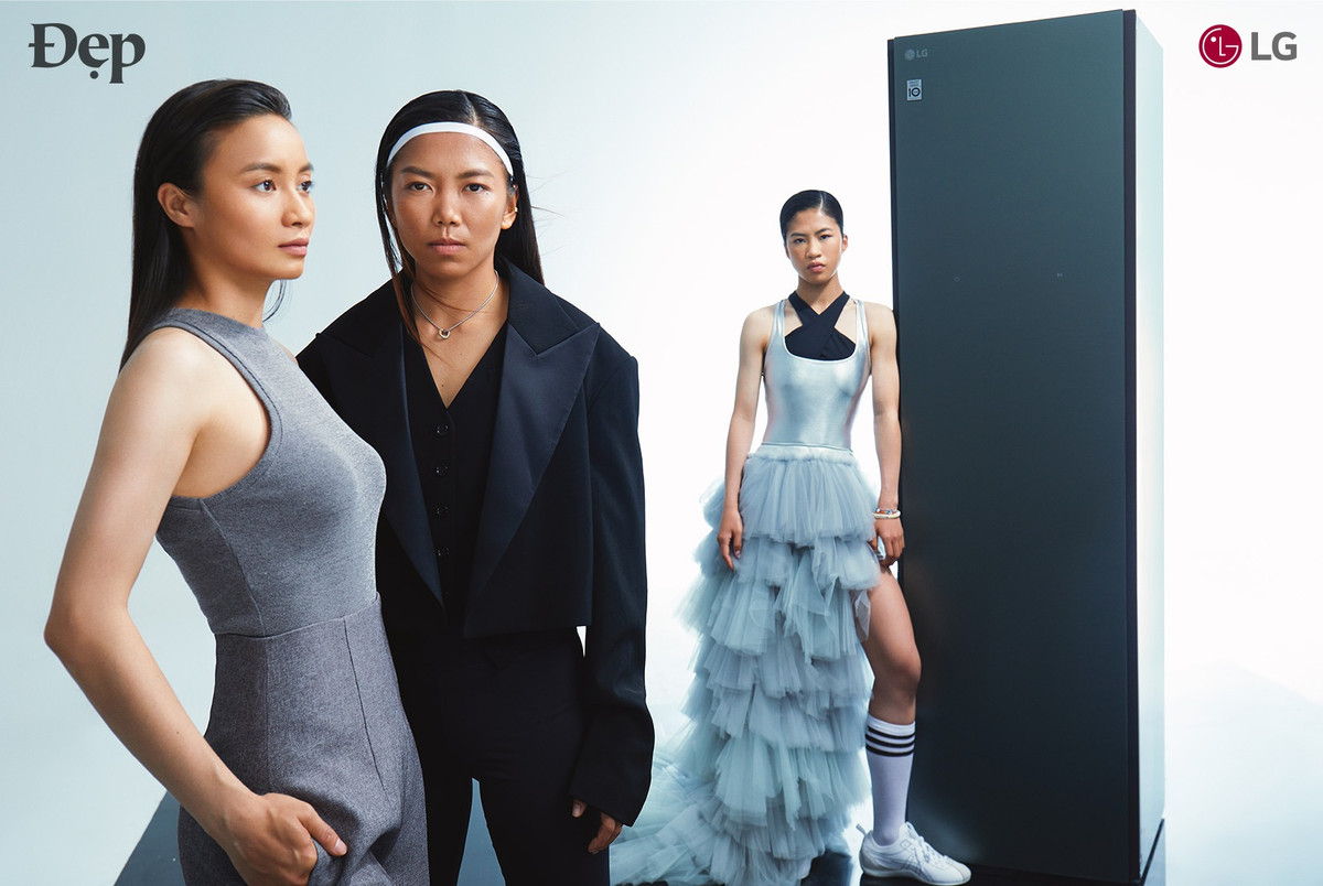 Trong hình, cả ba trông hoàn toàn lạ lẫm với lối trang điểm và cách ăn mặc cá tính và thần thái không khác gì người mẫu. Huỳnh Như và Hoàng Thị Loan ngồi hai bên còn Thanh Nhã ngồi ở giữa.