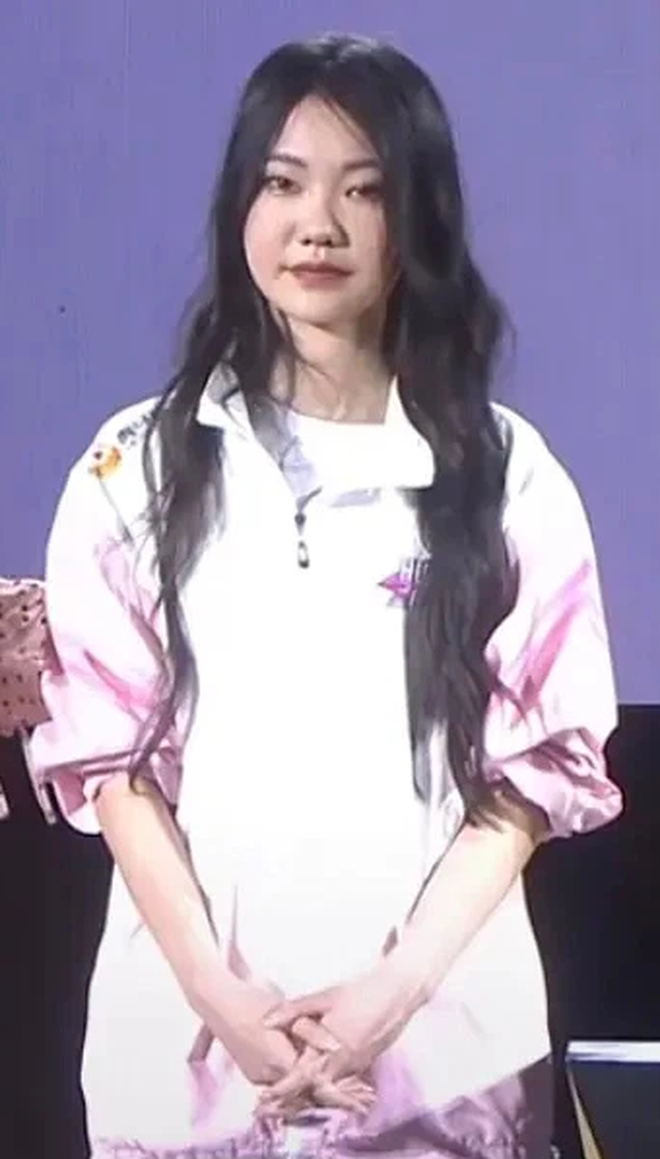 Điều khiến người hâm mộ... ngã ngửa đó chính là nhan sắc gây thất vọng của Điềm Điềm Kha.