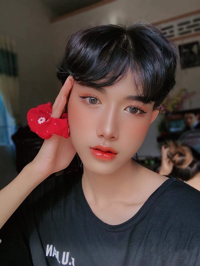 Cuối cùng, Hoài Thương muốn nhắn gửi tới tất cả những bạn trẻ đang chưa tìm thấy đam mê hay lạc lối trên con đường theo đuổi ước mơ của chính bản thân mình.