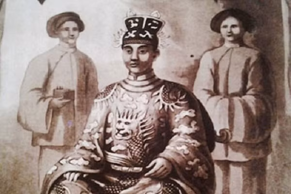 Mon qua vua Minh Mang tang cho vo truoc khi ba qua doi