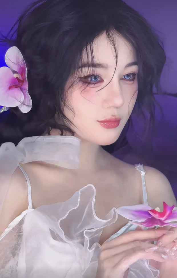 Có thể nói, yếu tố này đã và đang là bí quyết giúp Thiên Thy tỏa sáng và không ngừng phát triển trong sự nghiệp của mình.