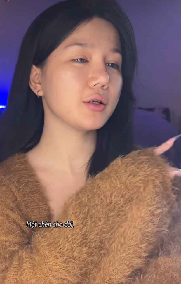 Dù kém tươi tắn hơn thường nhưng thần thái và sự tự tin của người đẹp vẫn nhận về nhiều bình luận tích cực.