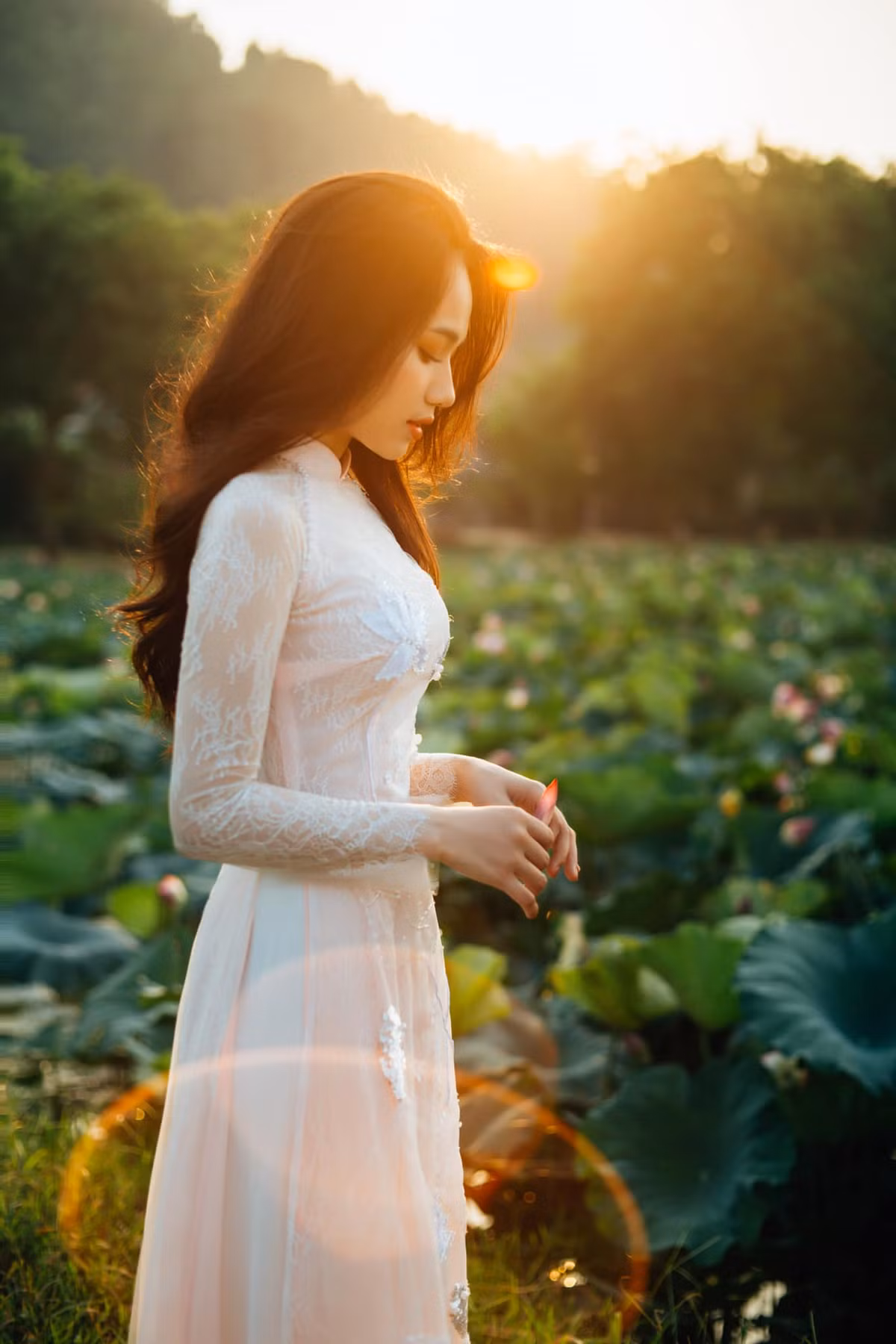 Quỳnh Trang cho biết thêm, để có được vóc dáng thon gọn, cô nàng rất chăm chỉ tập gym. Mỗi tuần, cô dành 3 đến 4 buổi đến phòng tập luyện.