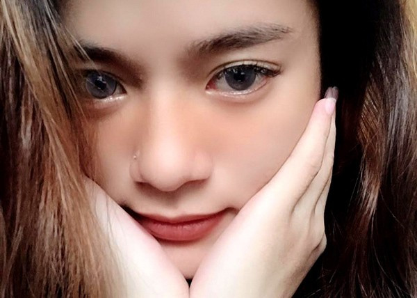 Nhìn khuôn mặt bầu bĩnh, dễ thương này của Xuân Diệp ai dám tin đây lại là một nữ cầu thủ ngày ngày dãi nắng, dầm mưa tập luyện và thi đấu.