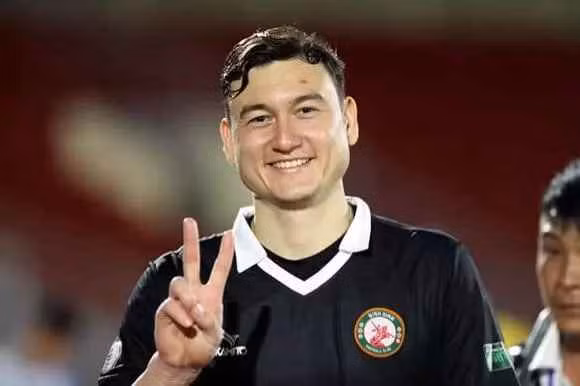 Xuat hien tren khan dai, bo Dang Van Lam chiem song tuyet doi