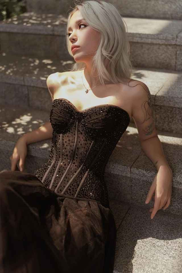 Dưới phần bình luận, cư dân mạng hết lời khen ngợi nhan sắc của hai chị em nữ streamer nổi tiếng.