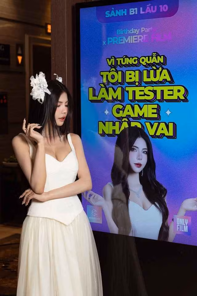 Bên cạnh việc ra mắt phim ngắn, buổi tiệc sinh nhật của diễn viên Mai Dora cũng đã diễn ra với nhiều hoạt động thú vị và nhiều cảm xúc.