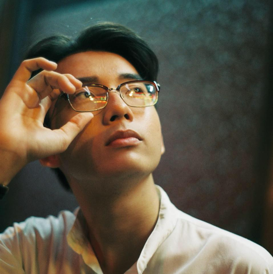 Nói về câu chuyện du học, Anh Thức không khuyên các bạn học sinh phải bắt buộc theo con đường du học bởi chỉ cần có ý thức của bản thân, đồng thời rèn luyện tinh thần kỷ luật, tự lập, chiến đấu các bạn trẻ sẽ xứng đáng đạt được thành quả.