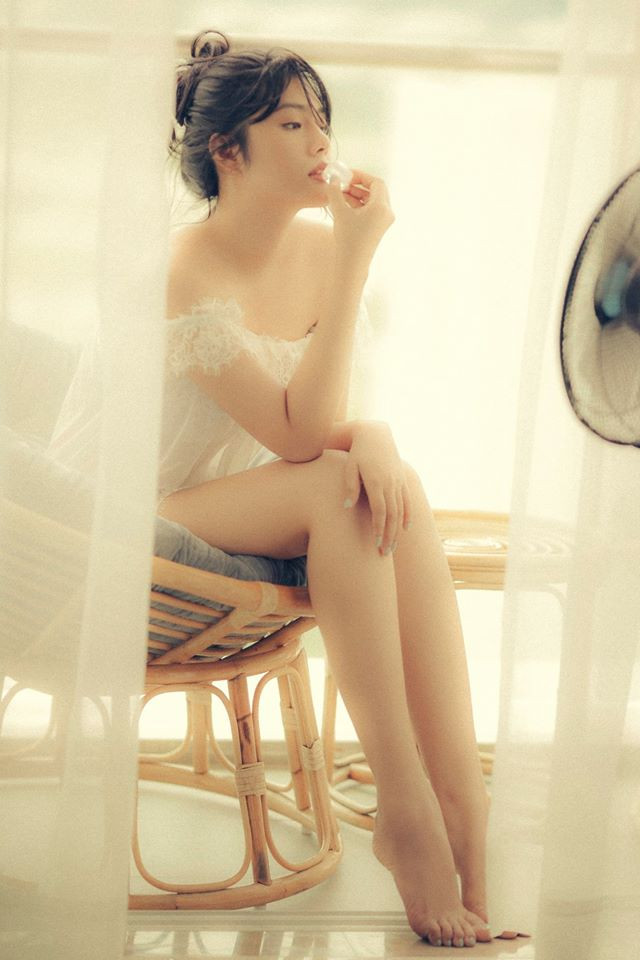 Năm 22 tuổi, Huỳnh Tiên tiết lộ đã mua được nhà 7 tỉ đồng, đi xe hơi 2 tỉ đồng và sở hữu căn chung cư cao cấp có diện tích 123m2.