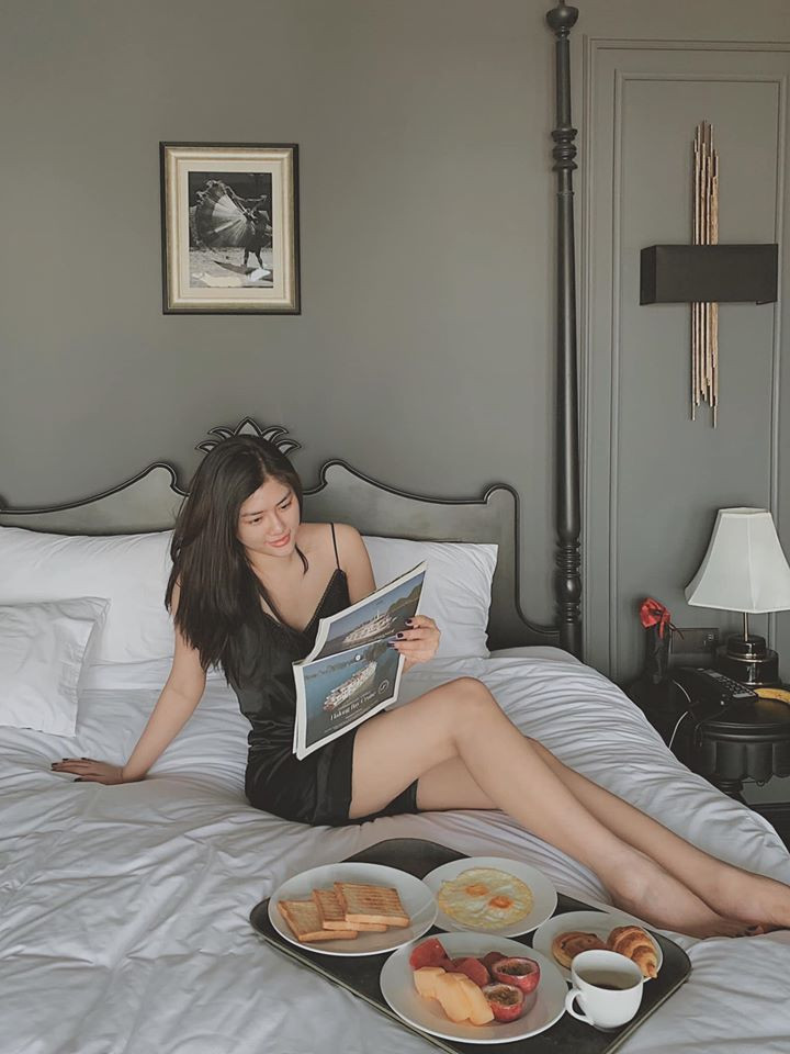 Với chừng ấy món đồ, tổng khối lượng tài sản của Huỳnh Tiên lên trị giá hơn chục tỷ.