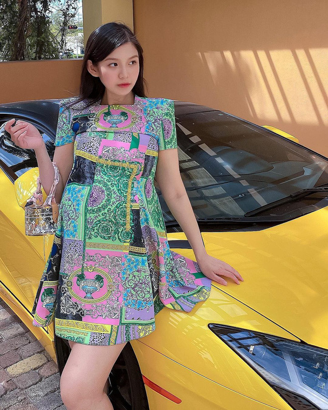 Thời gian gần đây, có lẽ bận chăm con nhỏ nên Tiểu Giang hiếm khi cập nhật hình ảnh trên newsfeed.