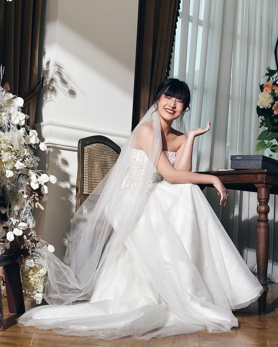 Việc lộ diện "nhà trai" của Thảo Tâm khiến nhiều người tò mò bởi cô nàng khá kín tiếng trong chuyện tình cảm.