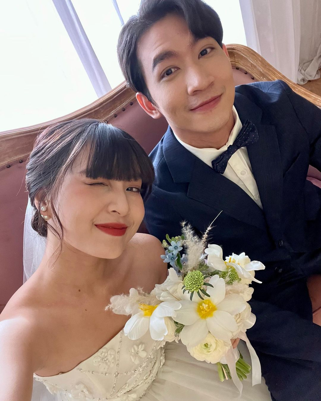 Chẳng phải chờ lâu, Thảo Tâm tiết lộ thẳng mặt "nhà trai". Tuy nhiên, tất cả phát hiện ra cô nàng đang muốn "khoe khéo" dự án riêng chứ chẳng có đám cưới nào diễn ra.