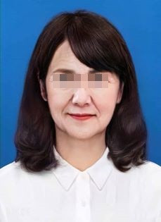 Giữa nhiều kẻ chỉnh ảnh không có tâm thì cuối cùng cũng có một người tốt khi làm đúng theo lời cô gái thay đổi mái tóc nhưng lại biến nhan sắc của cô nàng già đi.