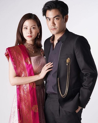 Với Saree Yêu Dấu, nữ diễn viên Baifern hóa thân thành nhân vật Nuannuerkaew Jaz - chủ của chuỗi cửa quần áo danh tiếng ở Thái Lan.