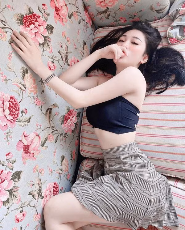 Nhân vật chính không ai khác chính là nàng hot girl sở hữu hơn 265.000 người theo dõi trên mạng xã hội Vũ Thị Ngọc Khánh.