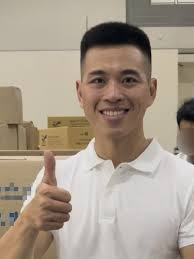 Cuối cùng đến món canh rau ngót lành tính, lợi sữa, chống viêm nhiễm, nhanh phục hồi sau sinh. Mình đã xong bữa này rồi, anh em nào có vợ ở cữ có thể lưu video để tham khảo, áp dụng nấu cho vợ nhé. Vợ bạn sẽ rất hạnh phúc đấy. Mình làm những món vợ thích ăn, lợi sữa cho con...", Lê Anh Nuôi tâm sự.