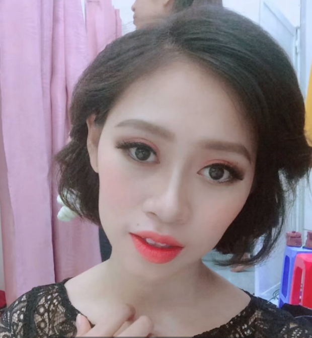 Lần đầu tiên là khi Việt Phương Thoa sửa mũi sau 1 tuần thì bị viêm, lần thứ hai là sửa mũi sau 3 năm và lần thứ 3 thì nghiêm trọng nhất.