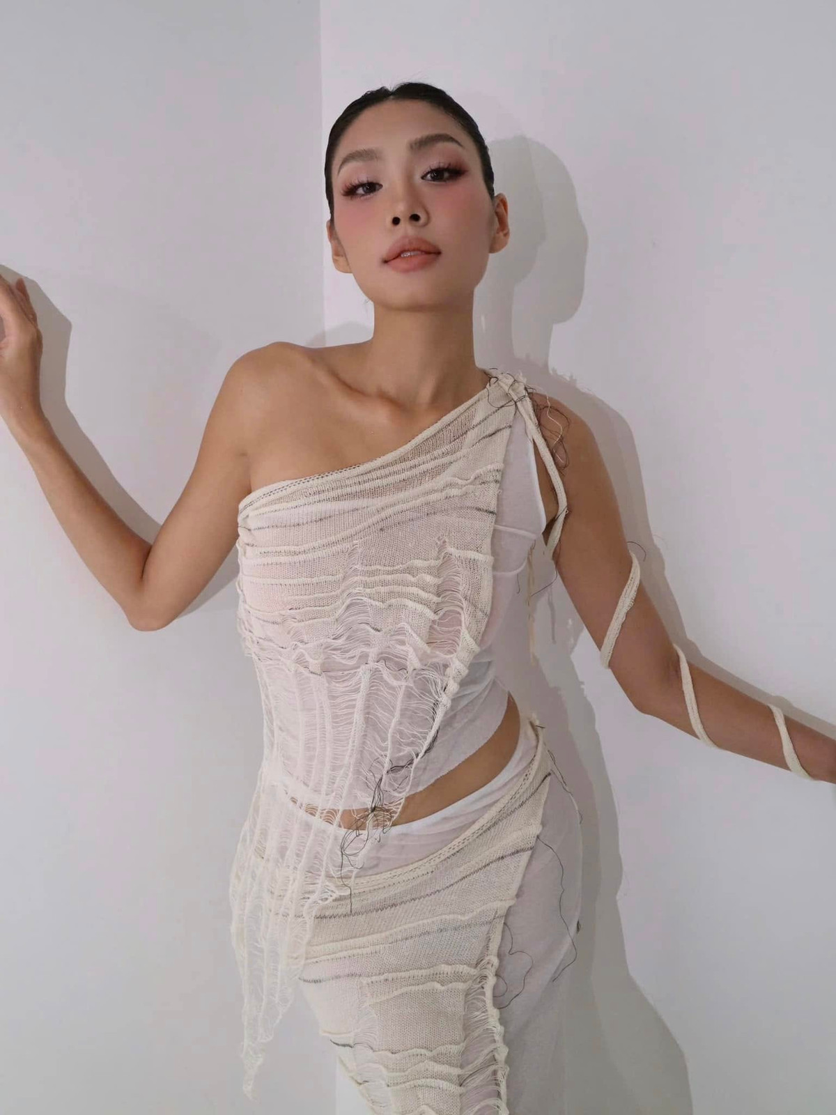 Nàng Á hậu không đề cập đến lý do mà chỉ cho biết mình đang ở "chế độ độc thân".