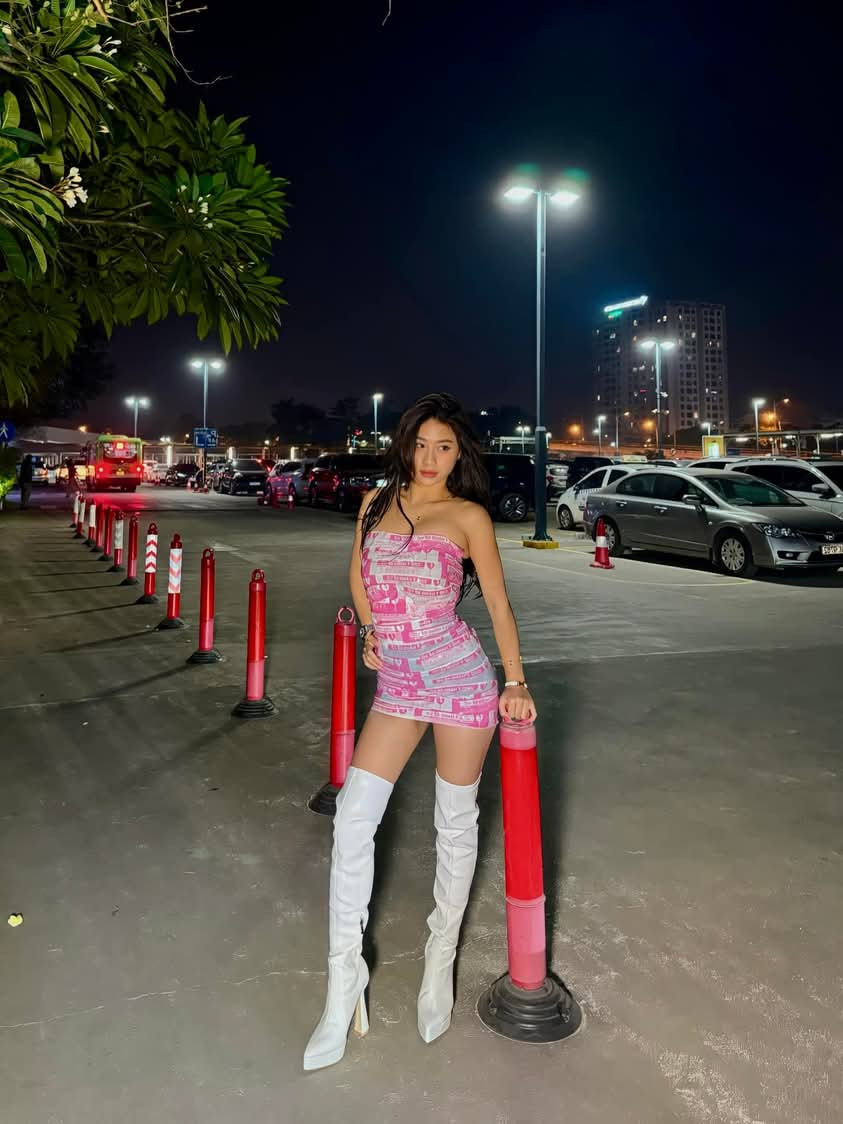 Dù dính nhiều thị phi, Louis Phạm hiện vẫn sở hữu hơn triệu lượt theo dõi trên TikTok, những video của cô nàng dễ dàng lên xu hướng và hút vài triệu view dù chỉ cần khoe nhan sắc, thân hình.