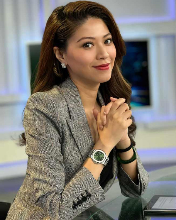 Không chỉ đóng vai trò là một món trang sức, chiếc Hublot Bigbang còn là vật may mắn mà BTV Ngọc Trinh luôn mang theo.