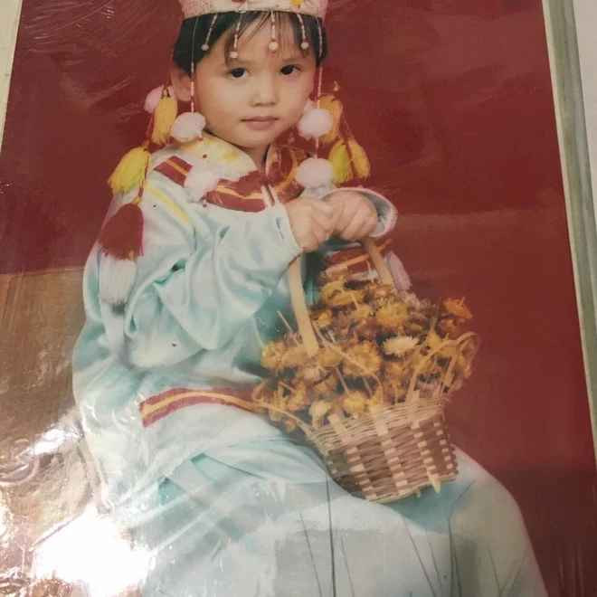 Nhìn những hình ảnh của Nguyễn Hoàng Học không ai nghĩ cô nàng là một người chuyển giới. Ngay từ khi còn nhỏ, người đẹp đã ý thức được giới tính của mình là một người con gái.