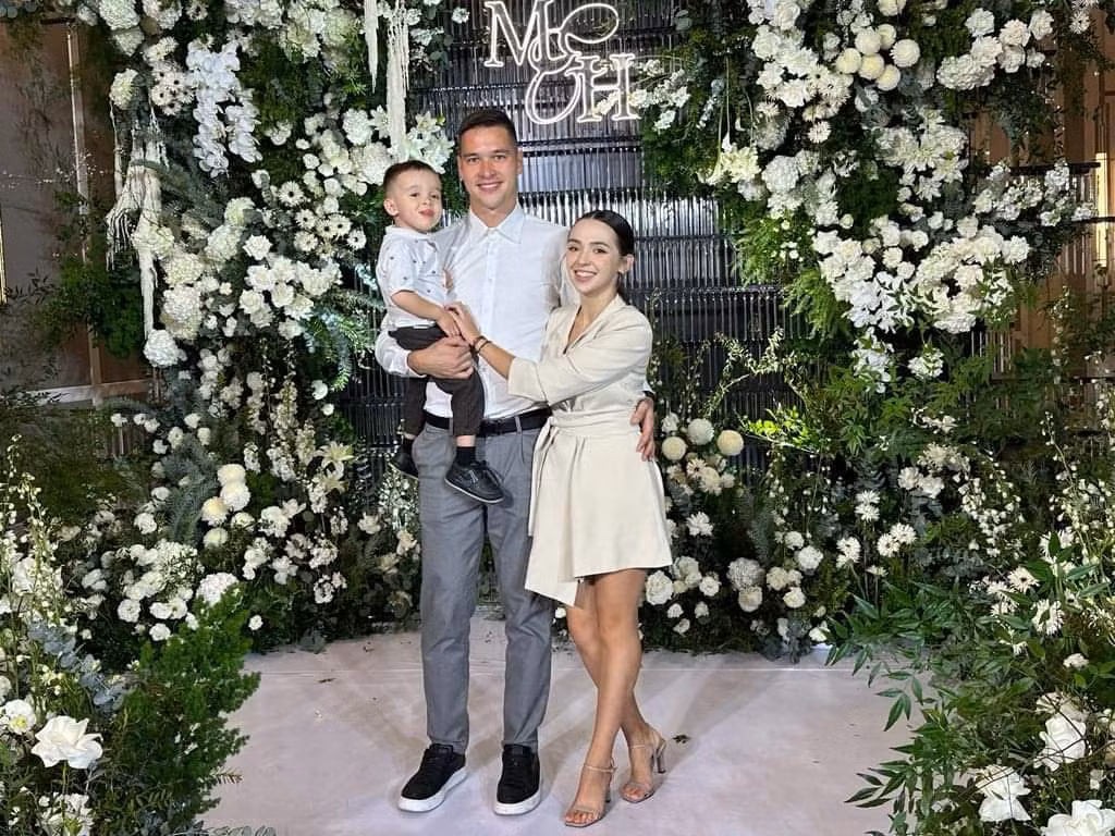 Không những vậy, thủ thành sinh năm 1992 cũng đã có giải đấu đầu tiên trong màu áo đội tuyển quốc gia Việt Nam.