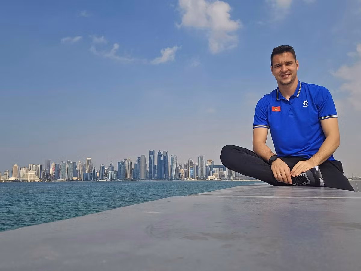 Trong những ngày qua, Nguyễn Filip thường xuyên chia sẻ những hình ảnh chuẩn bị đón Tết cùng gia đình.