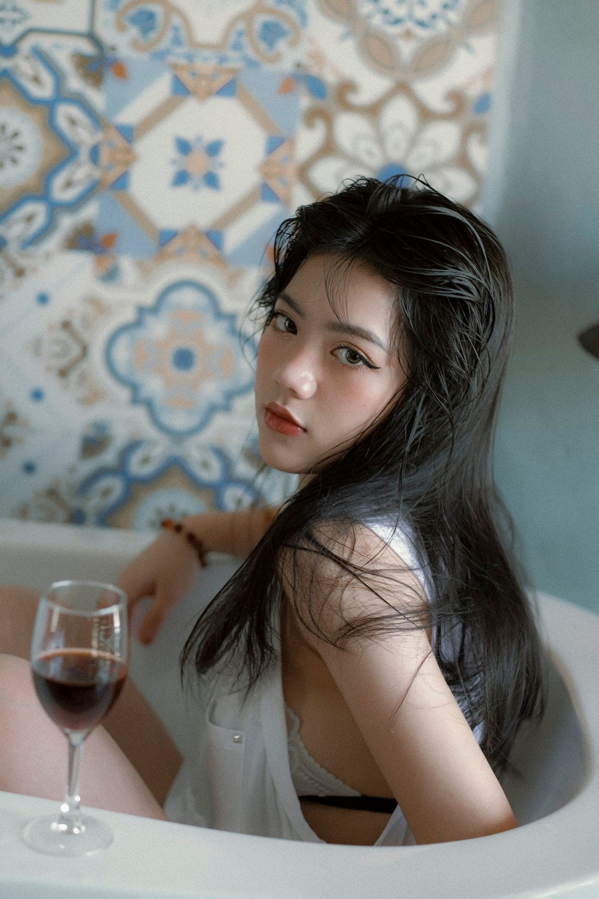 Theo Bảo Hân Helia, mỗi người đều có quyền lựa chọn và yêu cầu một mối quan hệ phù hợp với mình. Nếu không có mục tiêu lâu dài, thì không nên khiến đối phương phải mất thời gian hay hy vọng vào những điều không thực tế.