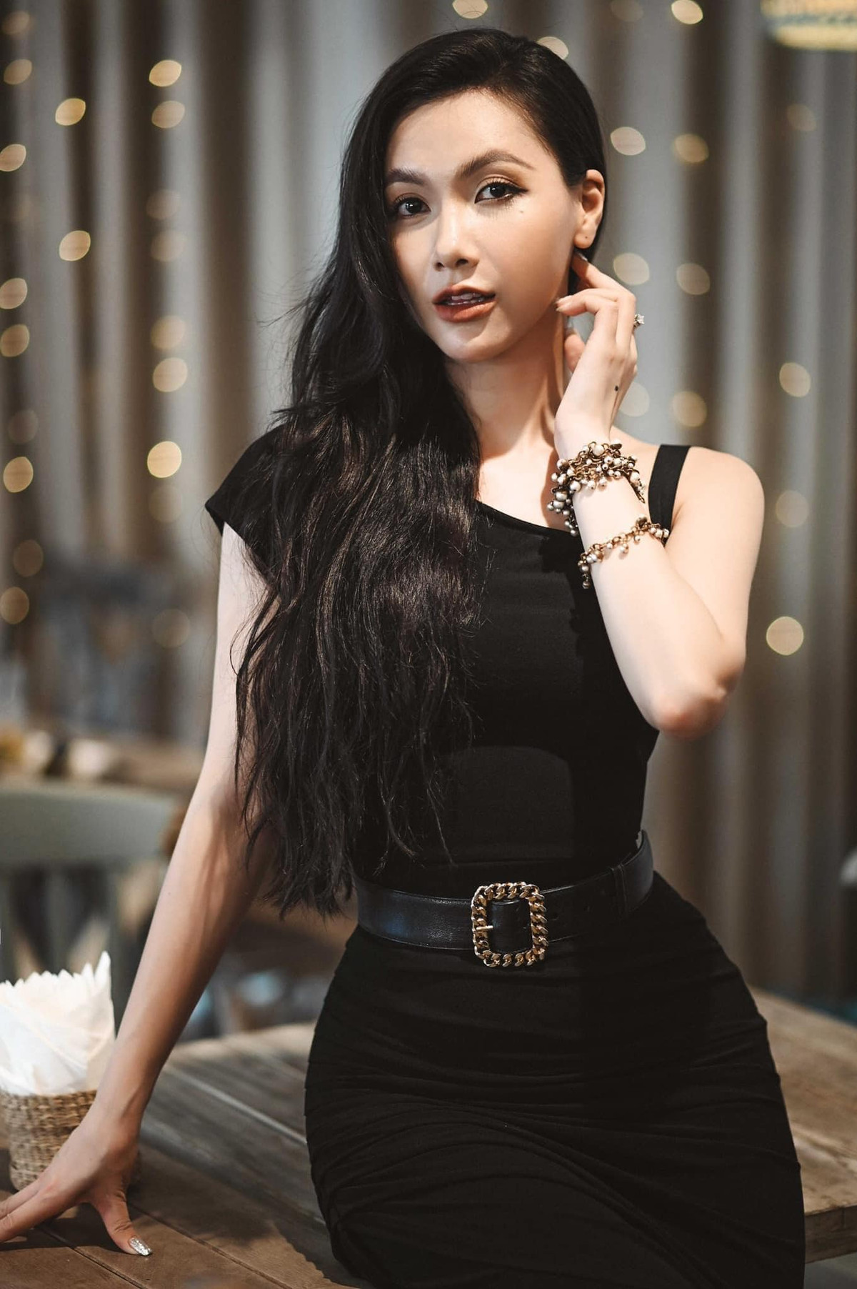 Trước đây, khi được hỏi làm sao để giữ gìn được vóc dáng gợi cảm, Minh Hà thẳng thắn: "Thể thao, đọc sách, bớt báo, bớt mạng và một lý do cho việc khỏe đẹp là đặt mục tiêu - việc quan trọng nhất vì nó thúc đẩy nỗ lực của mình".