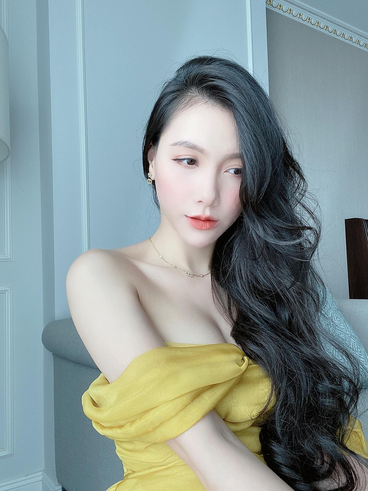 Chưa kể, Minh Hà còn tham gia bộ môn golf để rèn luyện vóc dáng.