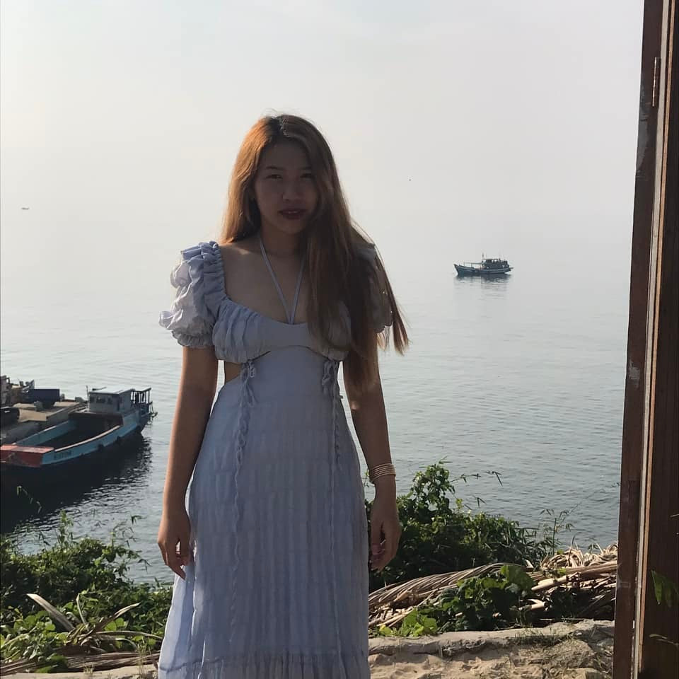 Nhìn vào những bức ảnh cô đăng tải có thể thấy, tay nghề anh chồng quả thật có phần hơi kém khi cả album nhưng không có nổi tấm nào chỉnh được.