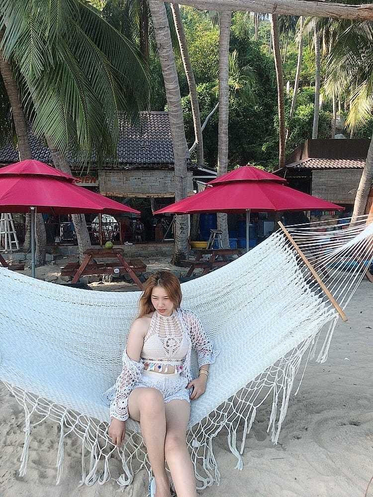 Nhìn album ảnh, nhiều người phải gọi sản phẩm của anh chồng là thảm họa. Đến nỗi, những cô nàng chuyên chỉnh ảnh cũng phải bó tay vì những tấm hình khó lòng kéo sáng lên để chỉnh cho đẹp hơn.