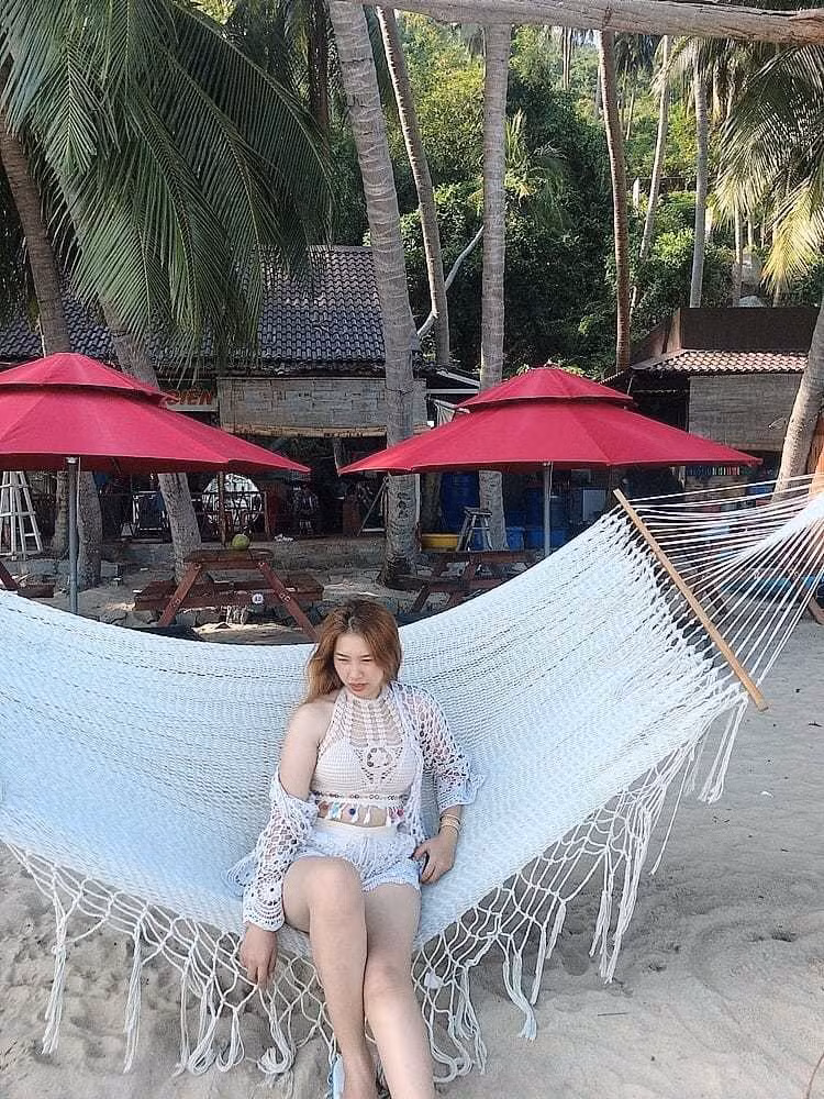 Nhìn album ảnh, nhiều người phải gọi sản phẩm của anh chồng là thảm họa. Đến nỗi, những cô nàng chuyên chỉnh ảnh cũng phải bó tay vì những tấm hình khó lòng kéo sáng lên để chỉnh cho đẹp hơn.