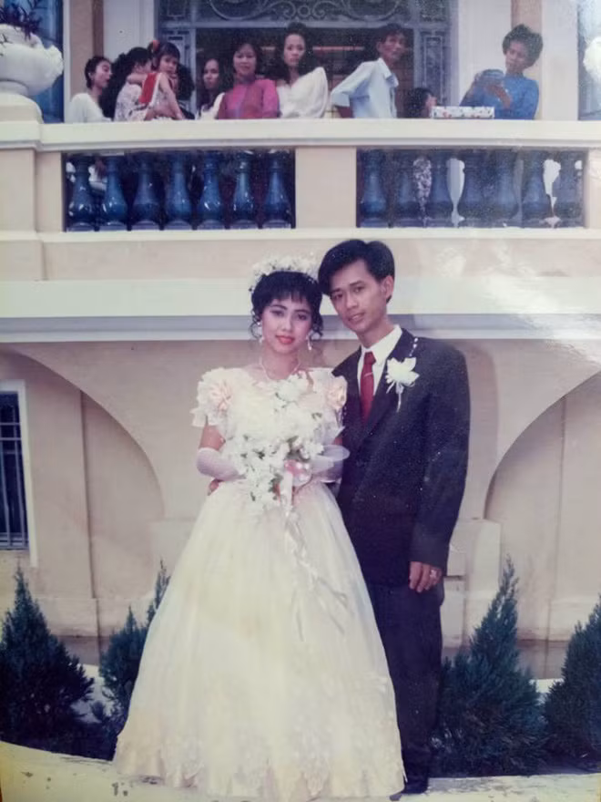 Hiện trào lưu khoe ảnh cưới "bố mẹ anh" thu hút được sự chú ý của nhiều người.