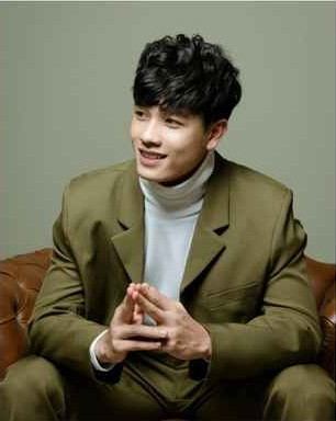 Nhiều người còn cho rằng nếu không làm cầu thủ thì Duy Cương cũng có thể là nam người mẫu đắt show