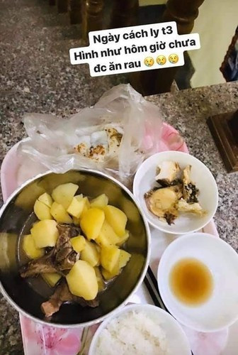 Tuy có chút tủi thân đấy, nhưng chẳng trách được mẹ vì làm như vậy là tốt cho bản thân và mọi người.