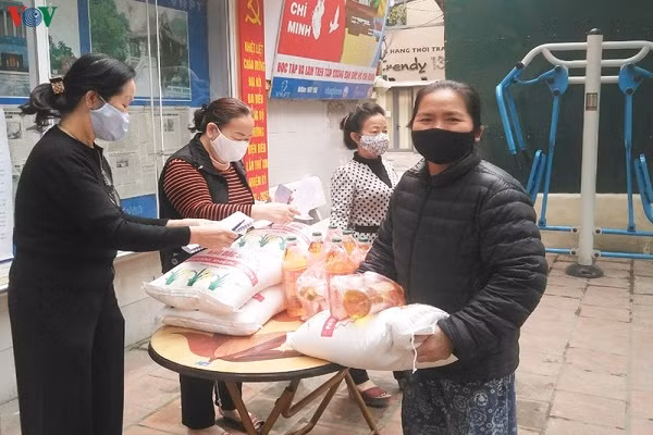 Ha Noi ra soat cac nhom doi tuong bi anh huong boi dich COVID-19