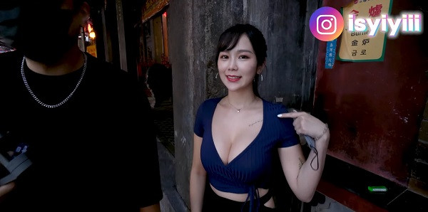 Dù nhận về khá chỉ trích nhưng Lu vẫn cho rằng điều này không có gì sai trái. “Quan trọng là thành tâm thì mọi chuyện tốt đẹp đều sẽ đến, phải không nào?”, hot girl nhắn nhủ trong video.