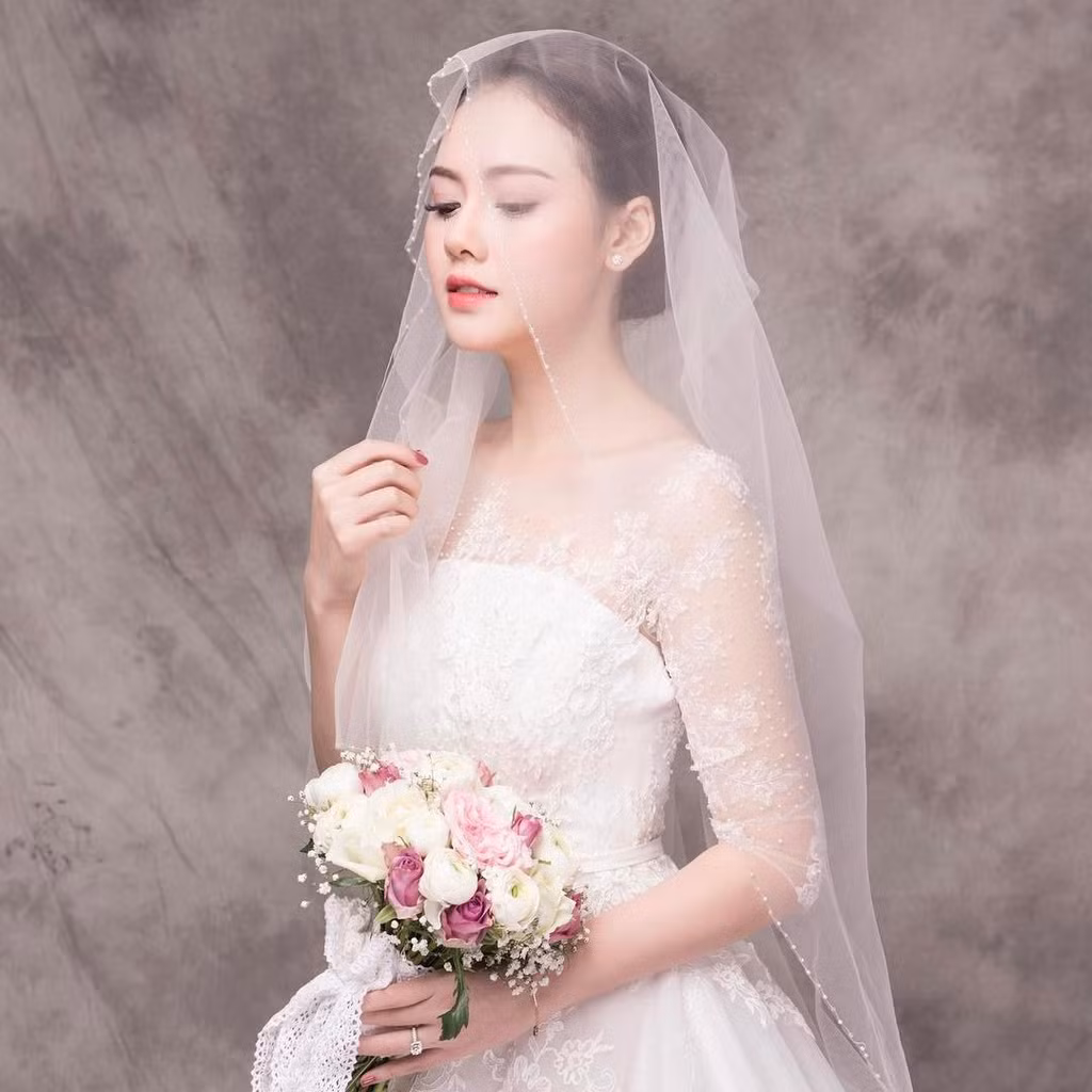 Dù mới 24 tuổi nhưng Thục Anh đã là mẹ của 2 nhóc tỳ xinh đẹp và có người chồng là doanh nhân thành đạt.