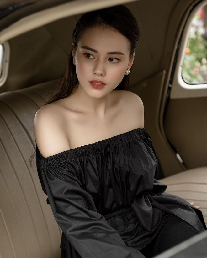 Được biết, ở những shoot hình ngoài đời thường, Thục Anh và Tường San đều theo đuổi phong cách thời trang thanh lịch, nhã nhặn.