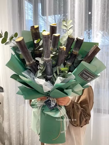 Bó hoa cây mía cực độc cũng chỉ dành cho cô gái có tâm hồn ăn uống.