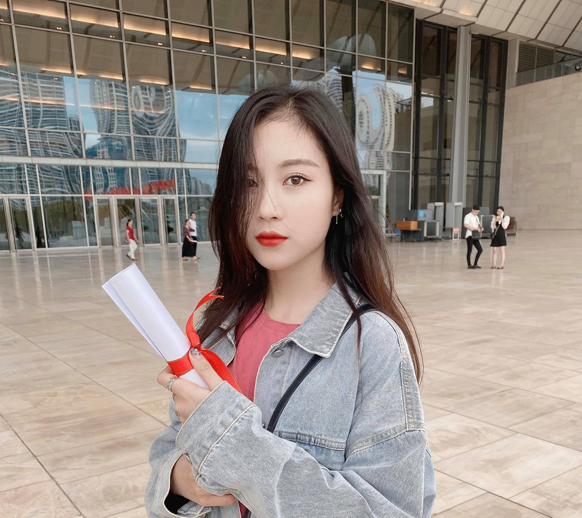 Giờ đây, cô nàng streamer gốc Bắc Ninh đang tích cực lan tỏa tinh thần lạc quan, cũng như trân trọng sự ủng hộ của người xem dành cho mình.