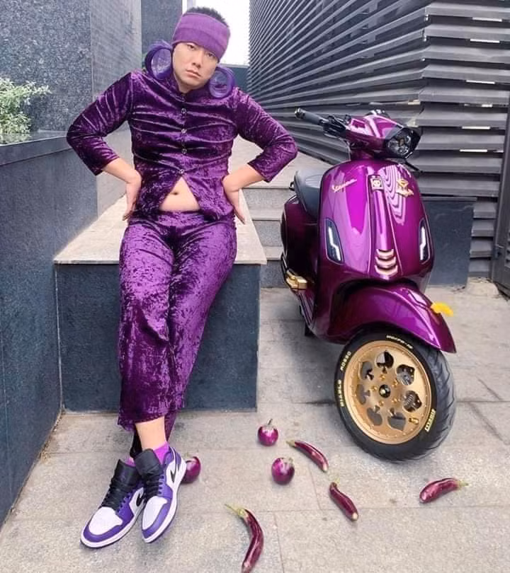 Mới đây, những bức ảnh "tím lịm tìm sim" được chia sẻ trên mạng xã hội khiến dân tình nhức mắt. Nó lập tức được tạo trend nhưng thực sự để nói dám thử thì chắc không ai đủ tự tin.