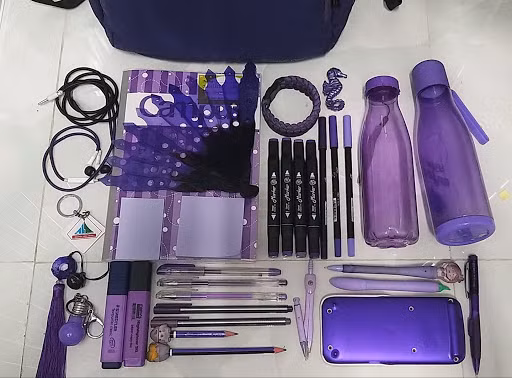 Không khó để thấy, trong năm 2020, màu tím đã phủ sóng khắp mọi nơi và tạo thành trào lưu trên MXH.